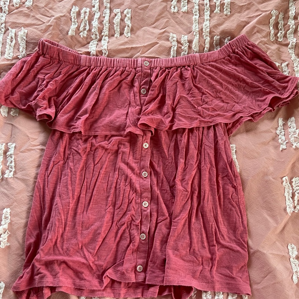 Off the shoulder top (AE)